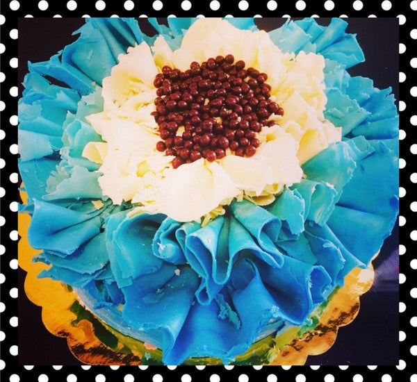 Mother's Day Daisy Cake